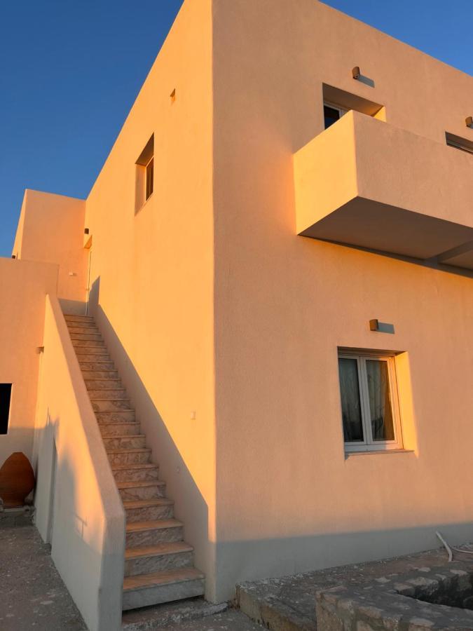 Theasis Apartments Adamantas  Esterno foto