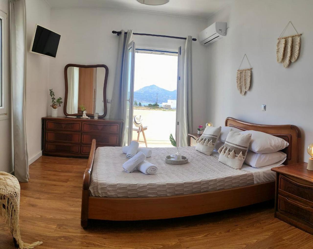 Theasis Apartments Adamantas  Esterno foto