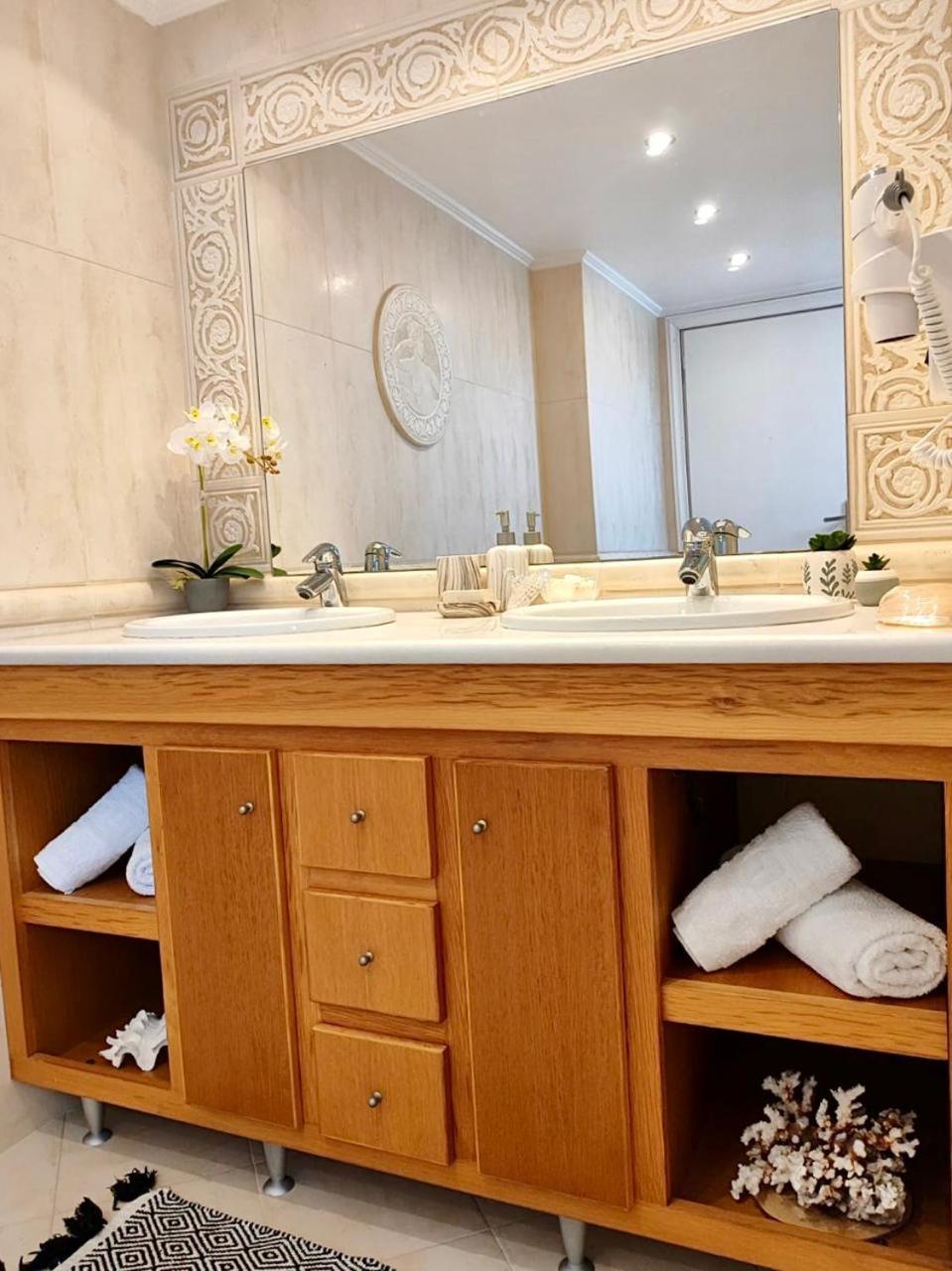 Theasis Apartments Adamantas  Esterno foto